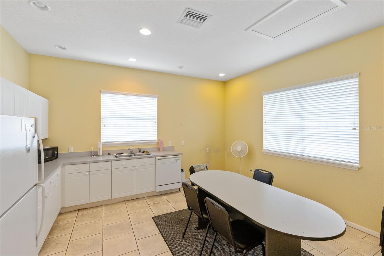 2858 CLUB CORTILE CIR #B, KISSIMMEE, FL, 34746