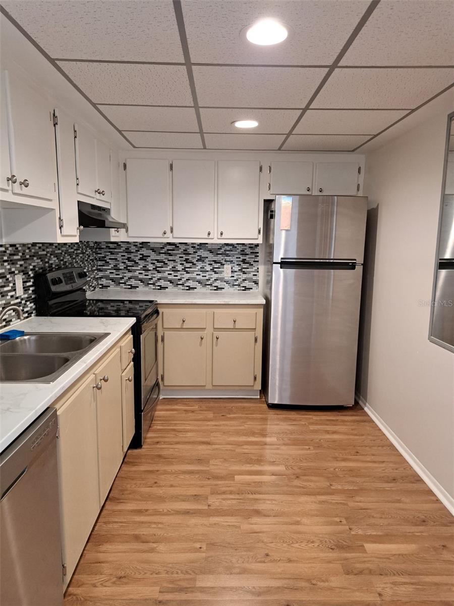 255 DOLPHIN PT #1006, CLEARWATER BEACH, FL, 33767