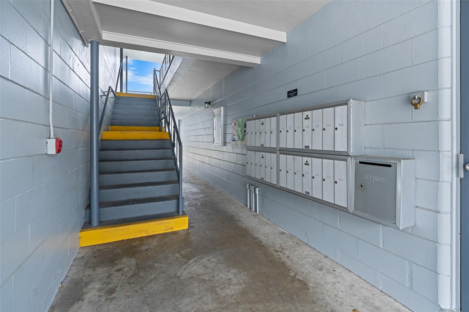 4151 55TH WAY N #1056, KENNETH CITY, FL, 33709