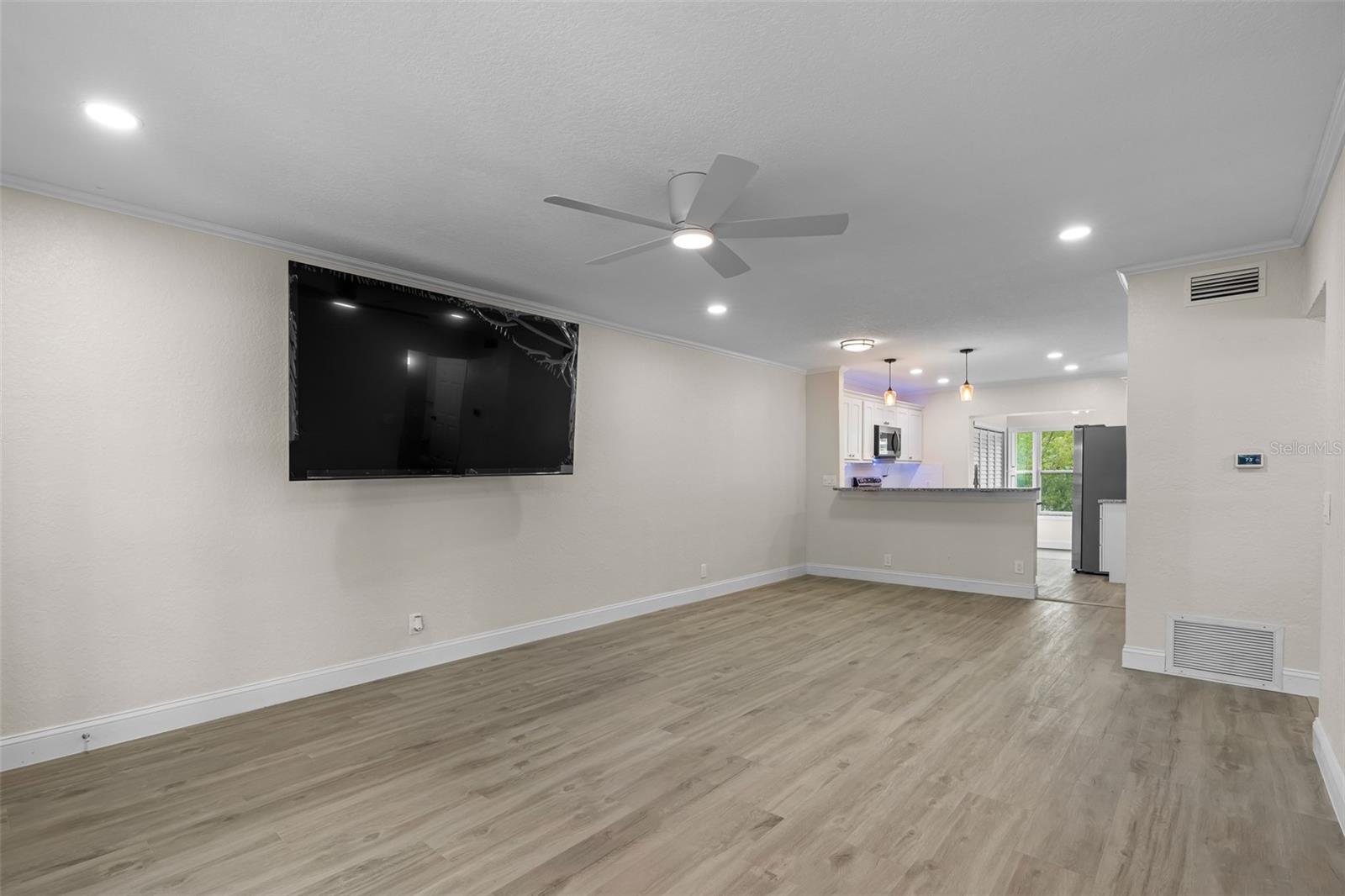 4151 55TH WAY N #1056, KENNETH CITY, FL, 33709