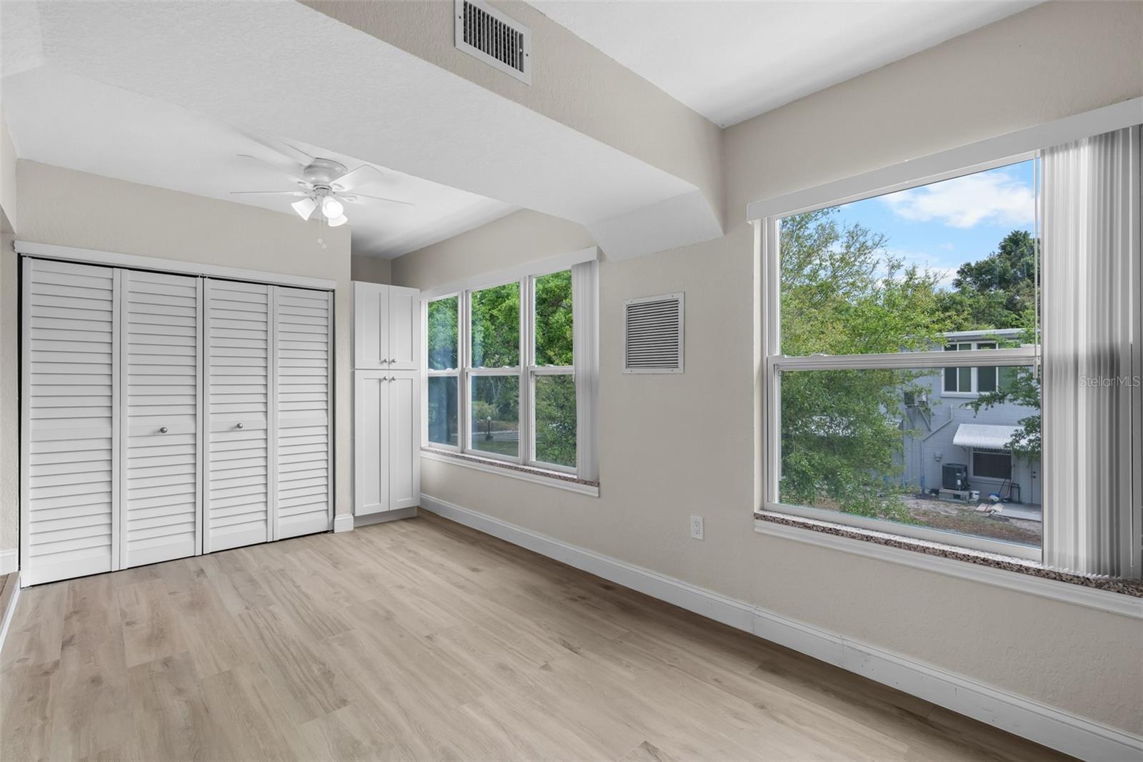 4151 55TH WAY N #1056, KENNETH CITY, FL, 33709