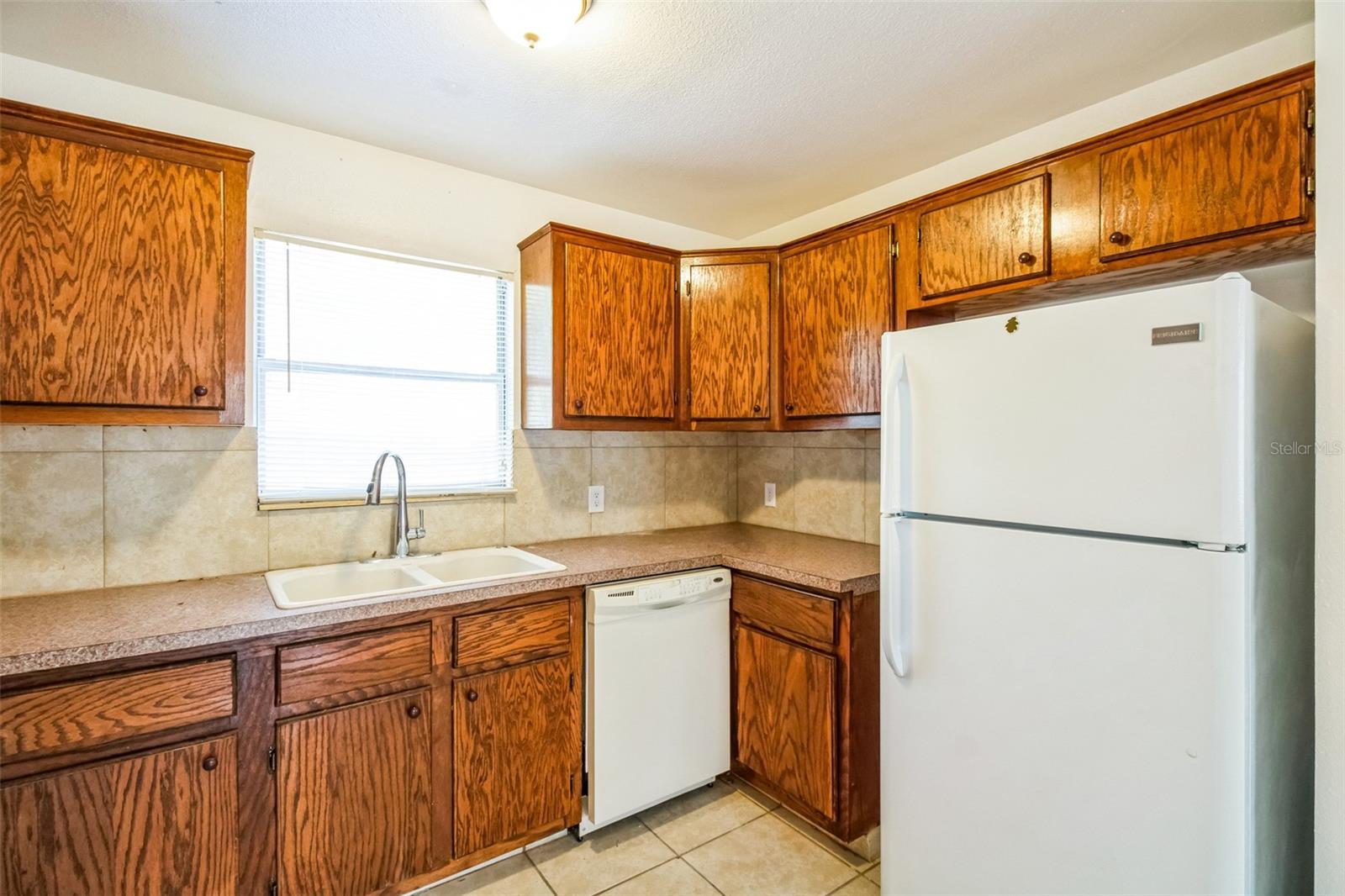 1720 S WARNELL RD, COLEMAN, FL, 33521