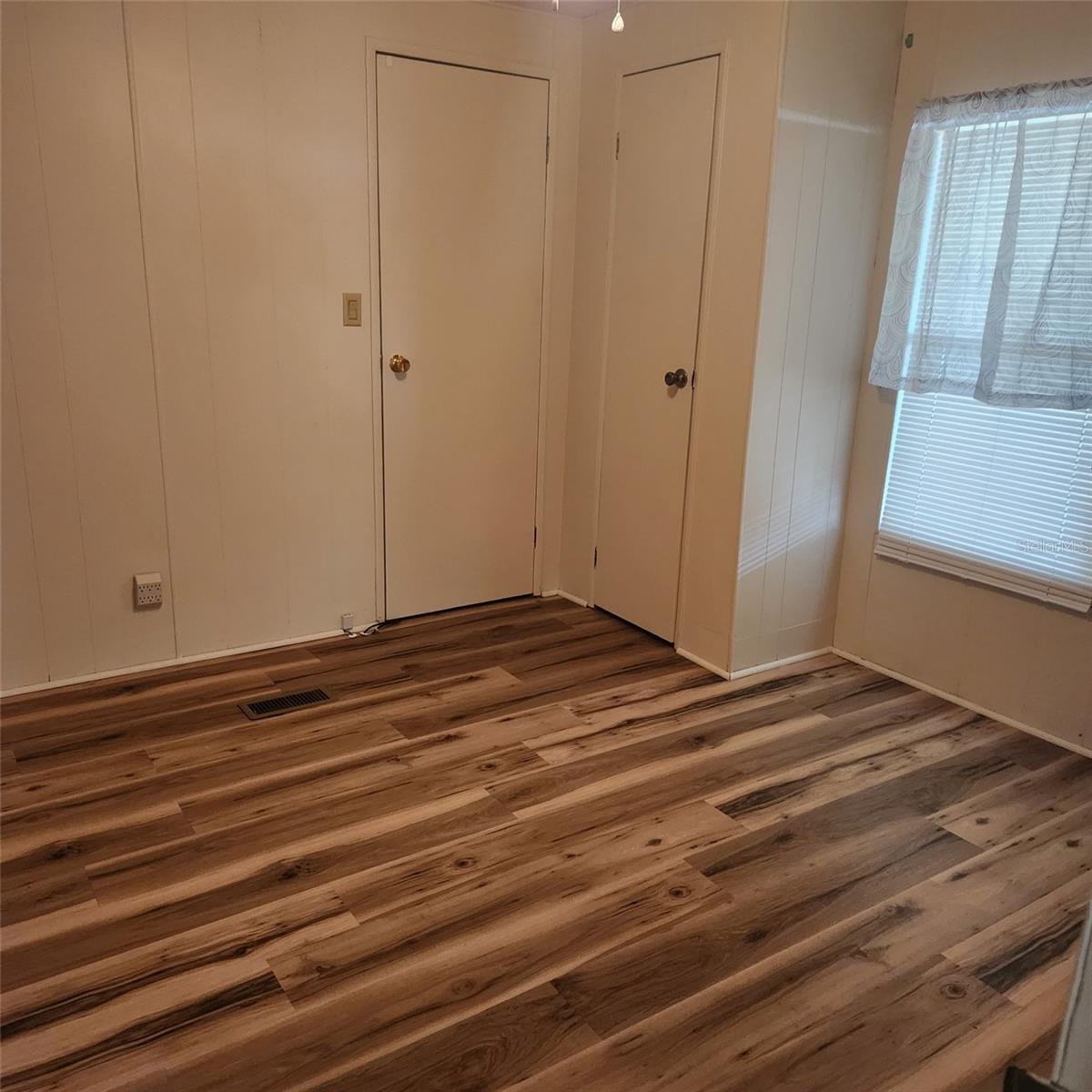 300 OAK BLVD, WILDWOOD, FL, 34785