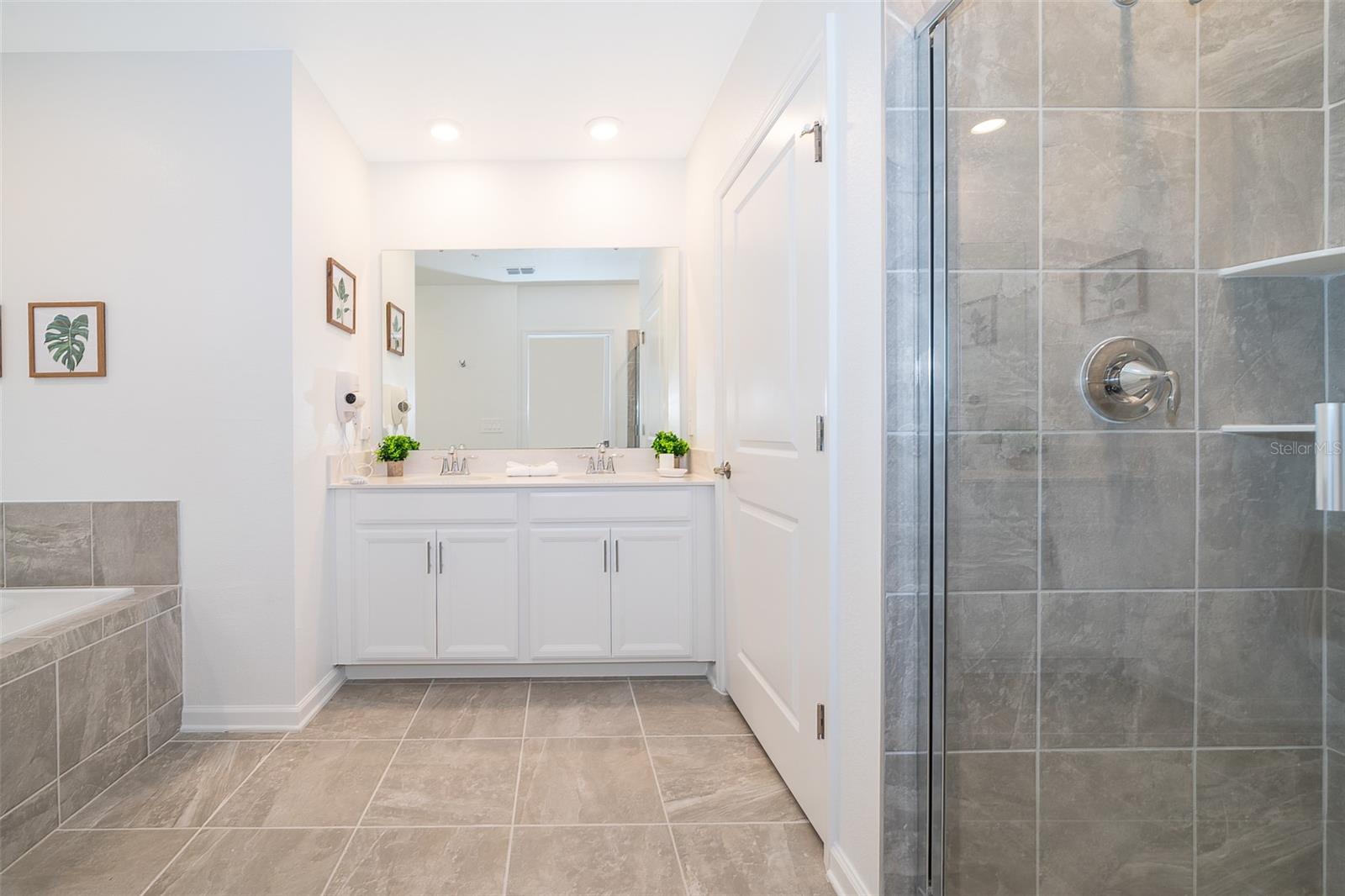 8891 CABOT CLIFFS DR #102, DAVENPORT, FL, 33896