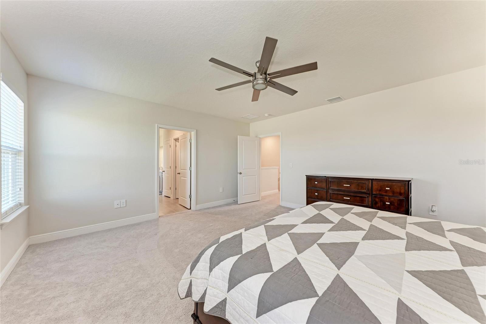 5336 GROVE MILL LOOP, LAKEWOOD RANCH, FL, 34211