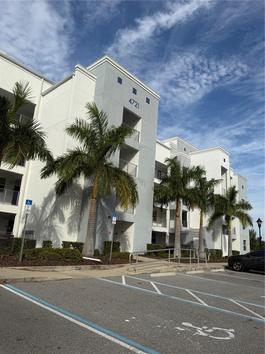 4721 CLOCK TOWER DR #402, KISSIMMEE, FL, 34746