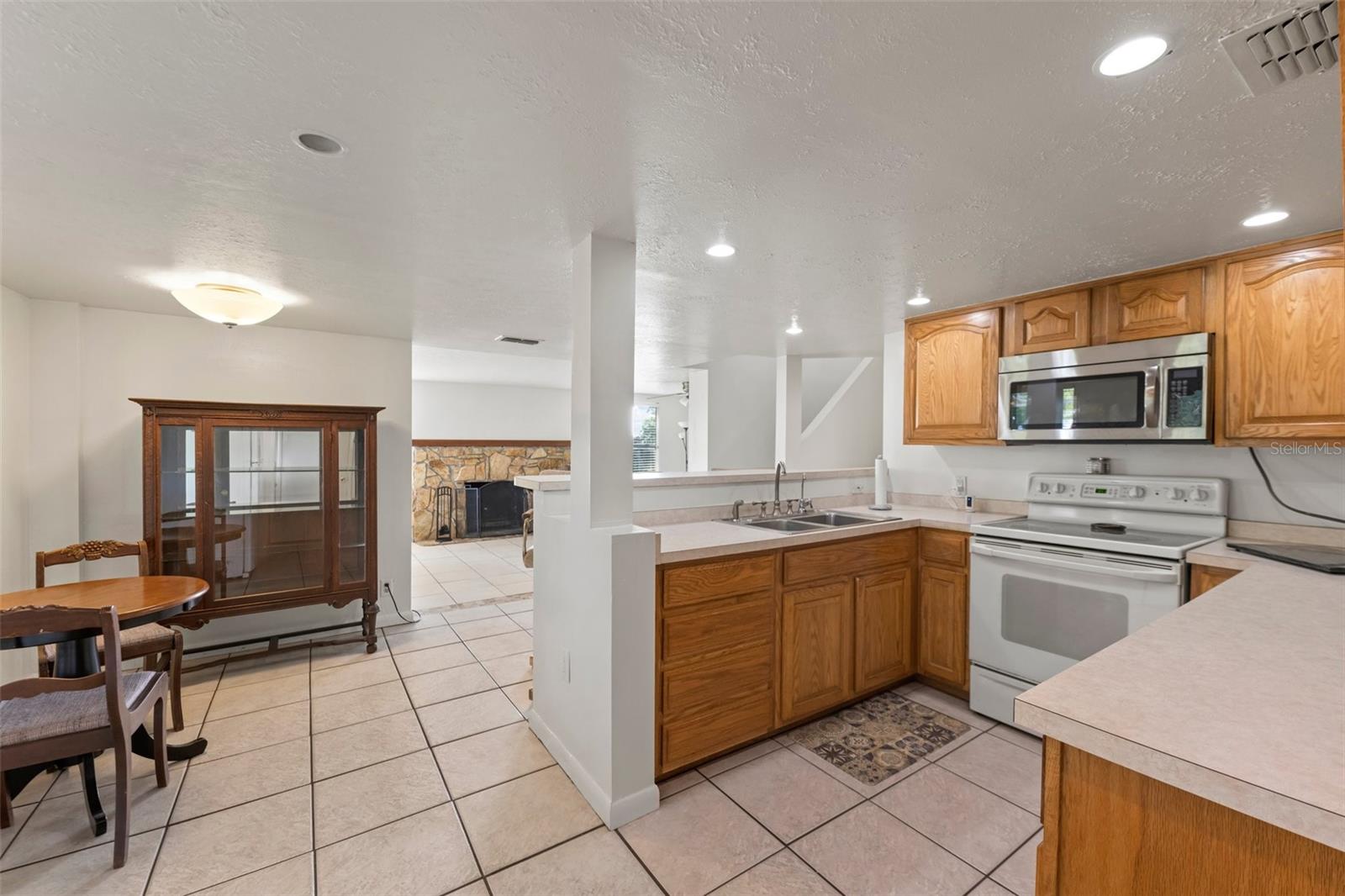 6302 FLETCHER RD, PLANT CITY, FL, 33565