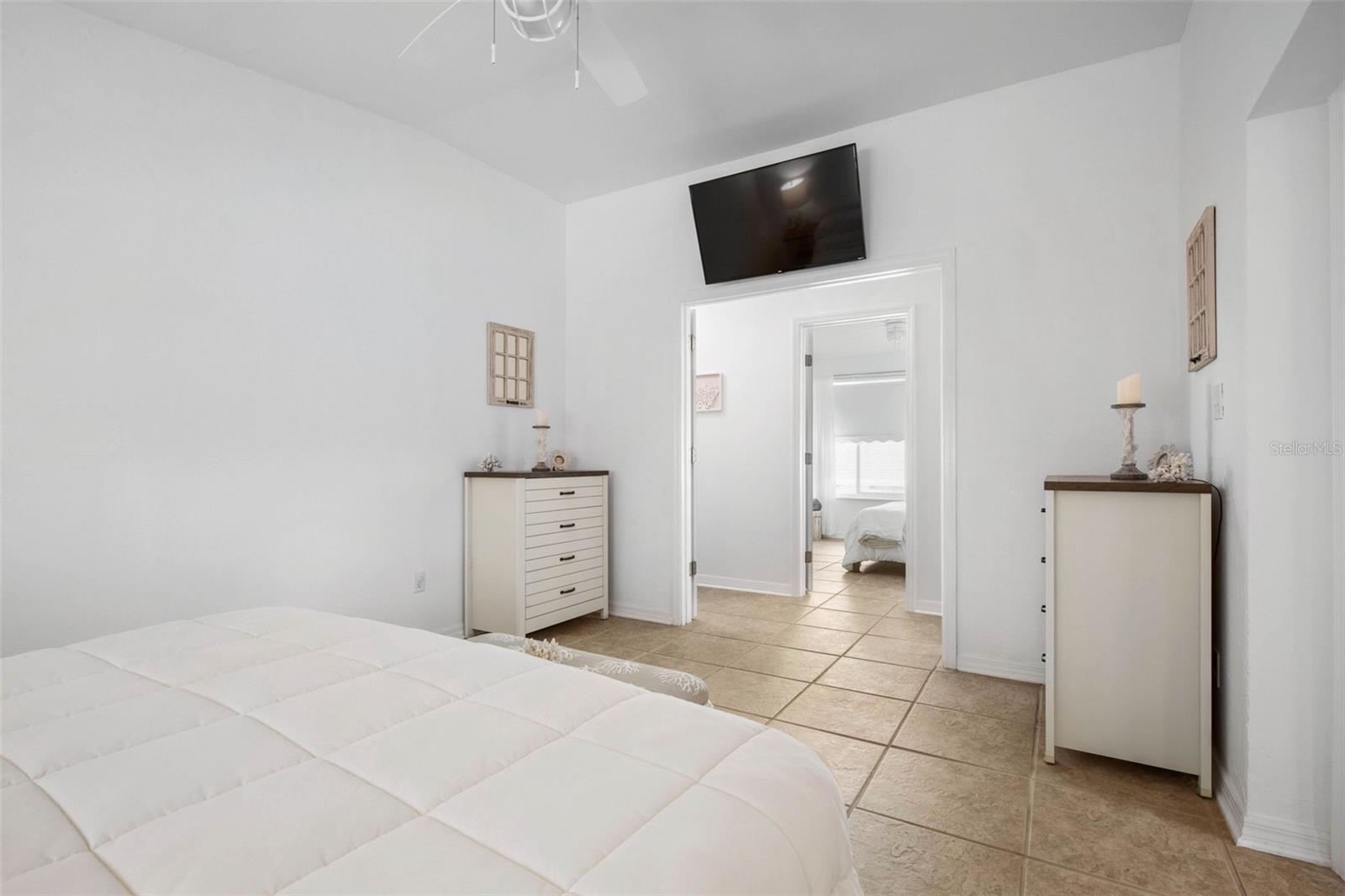3162 N OCEAN SHORE BLVD, FLAGLER BEACH, FL, 32136