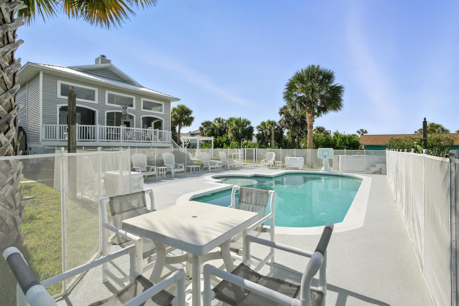 3162 N OCEAN SHORE BLVD, FLAGLER BEACH, FL, 32136