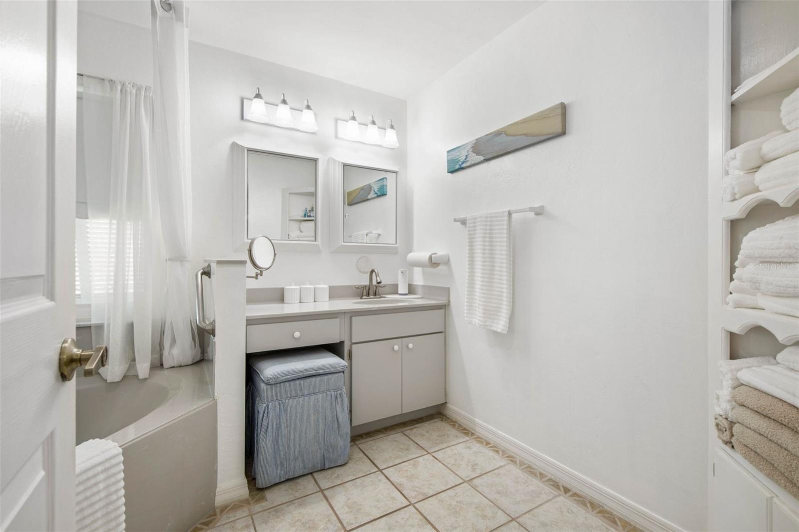 3162 N OCEAN SHORE BLVD, FLAGLER BEACH, FL, 32136