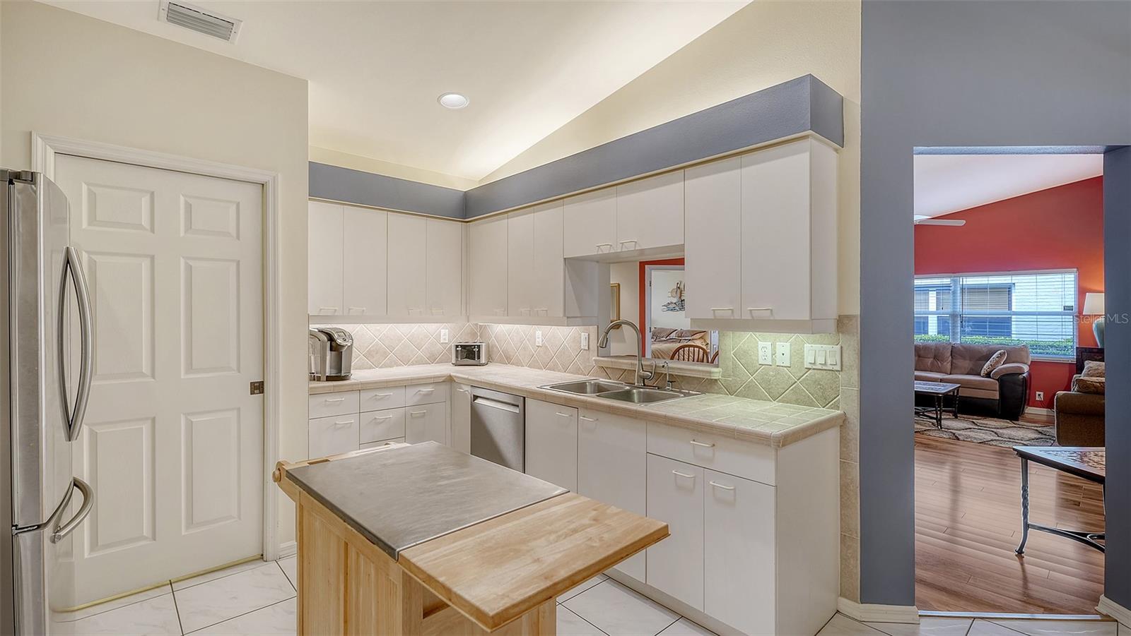 4181 BRITTANY LN #25, SARASOTA, FL, 34233