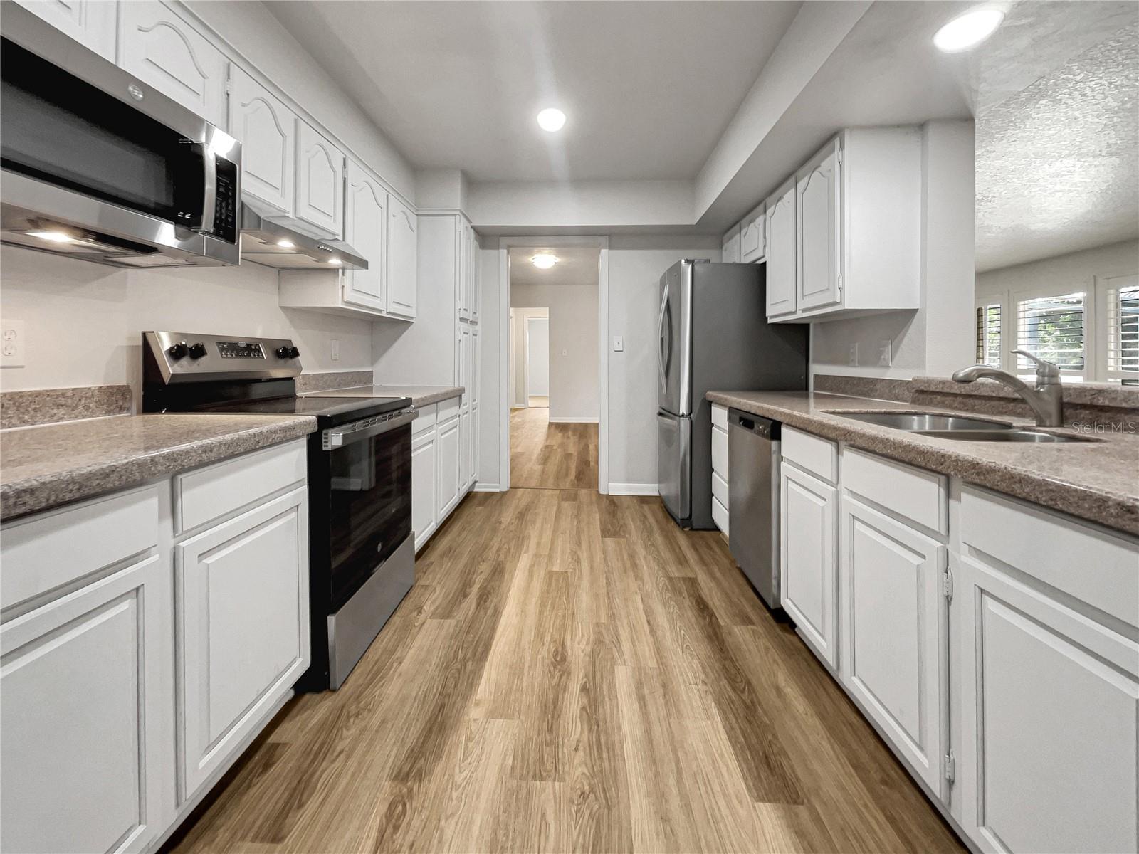 4907 29TH AVE W, BRADENTON, FL, 34209