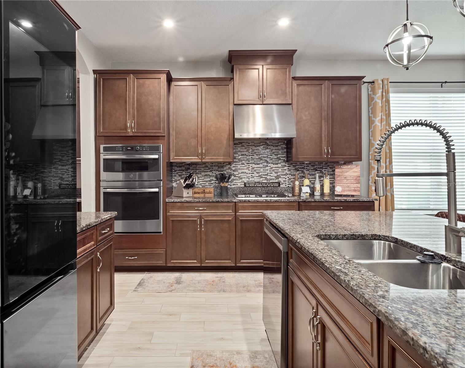 1151 LAKESIDE ESTATES DR, APOPKA, FL, 32703