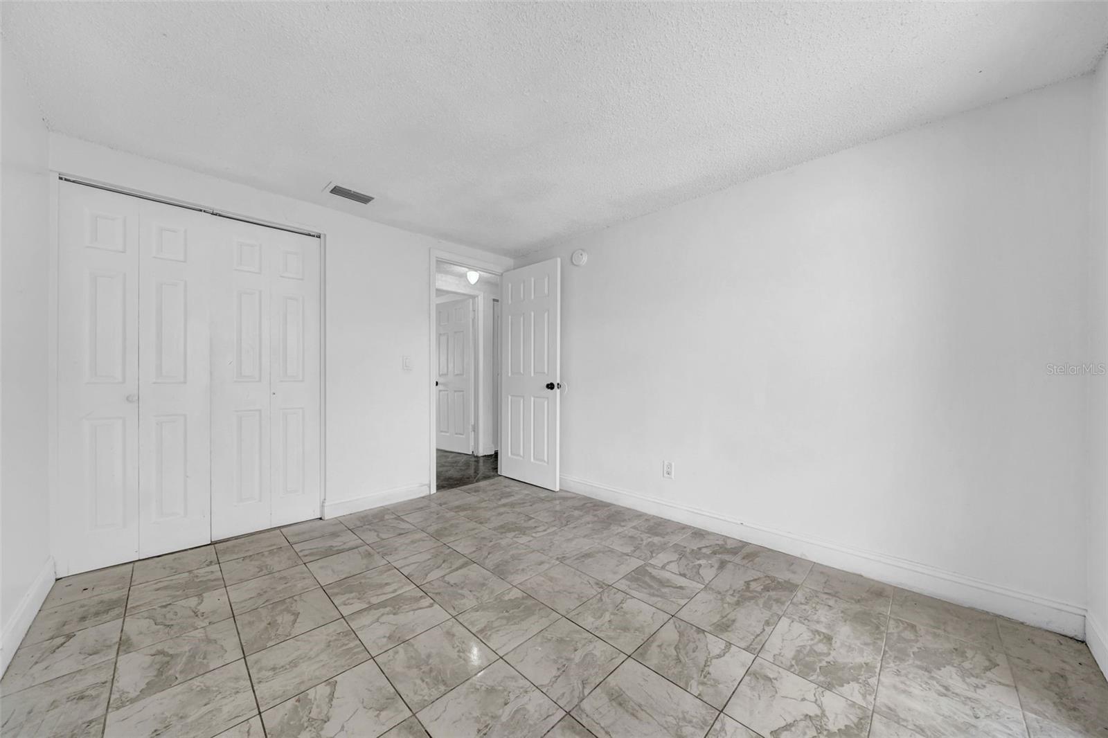 8325 ELKWOOD LN, TAMPA, FL, 33615