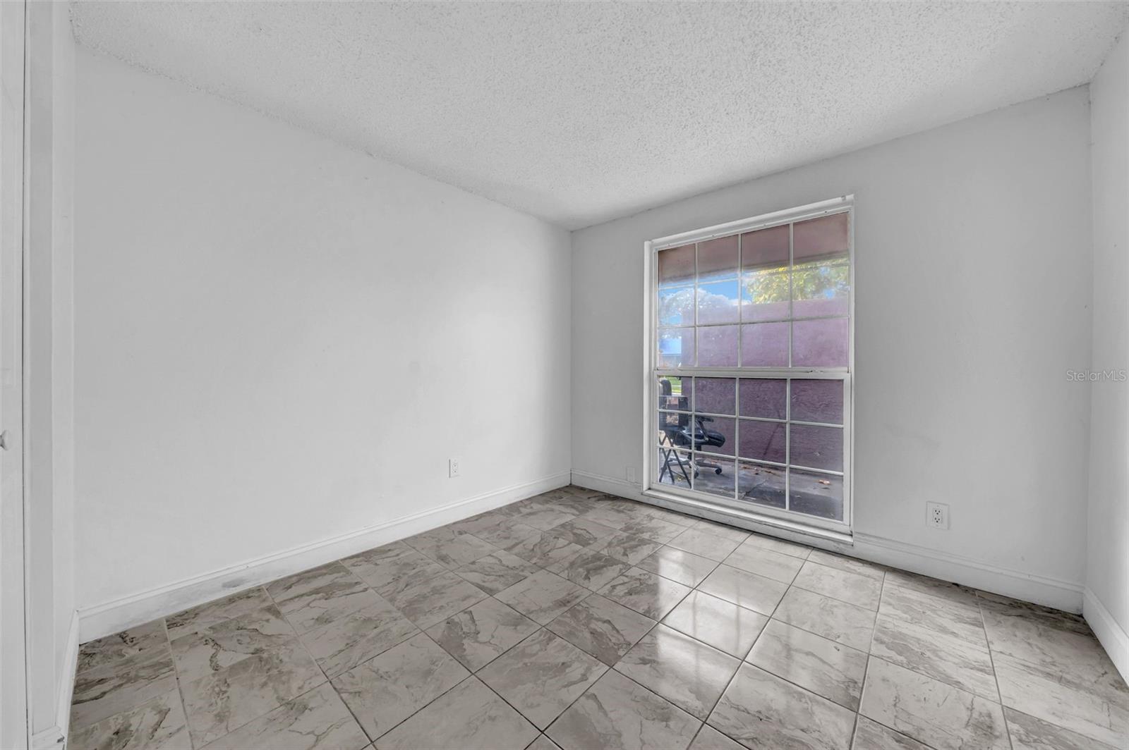 8325 ELKWOOD LN, TAMPA, FL, 33615