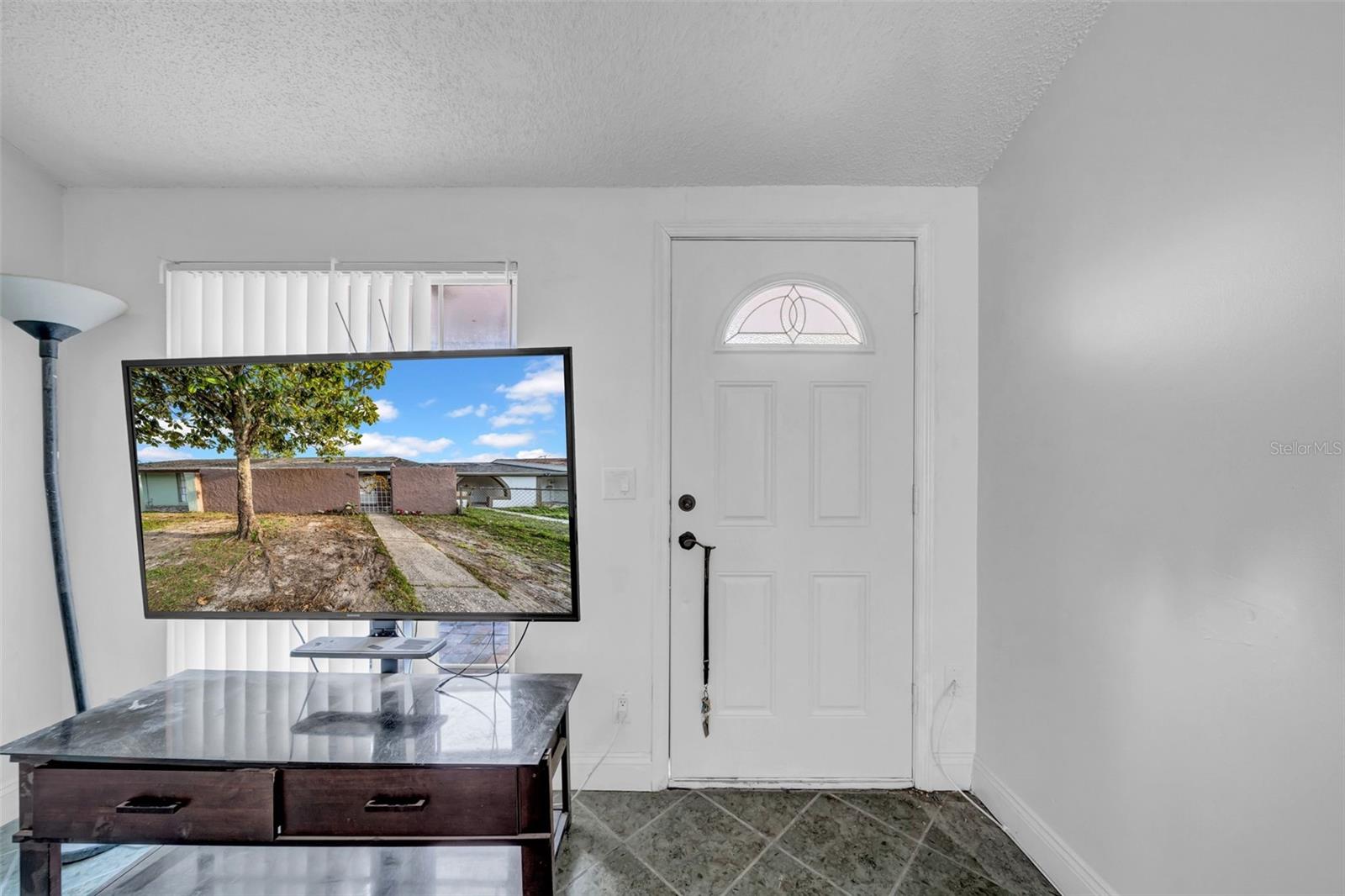 8325 ELKWOOD LN, TAMPA, FL, 33615