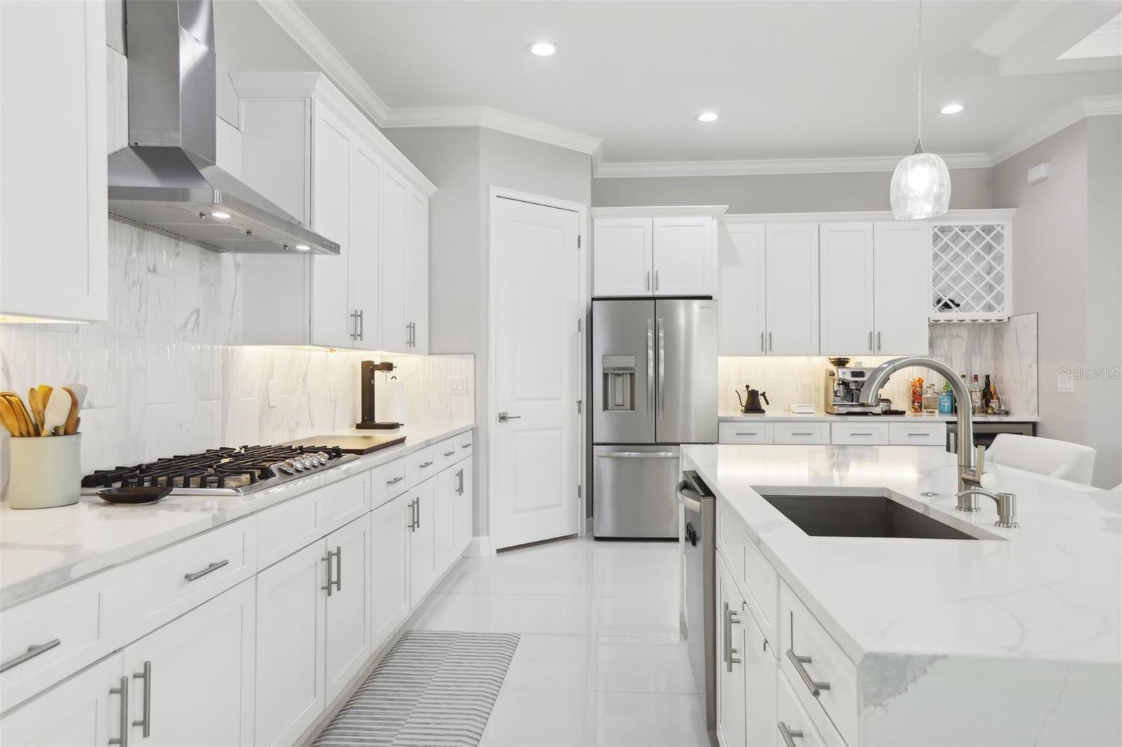 2704 W FIG ST #1, TAMPA, FL, 33609