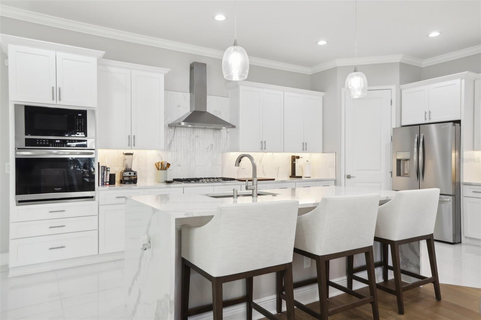 2704 W FIG ST #1, TAMPA, FL, 33609