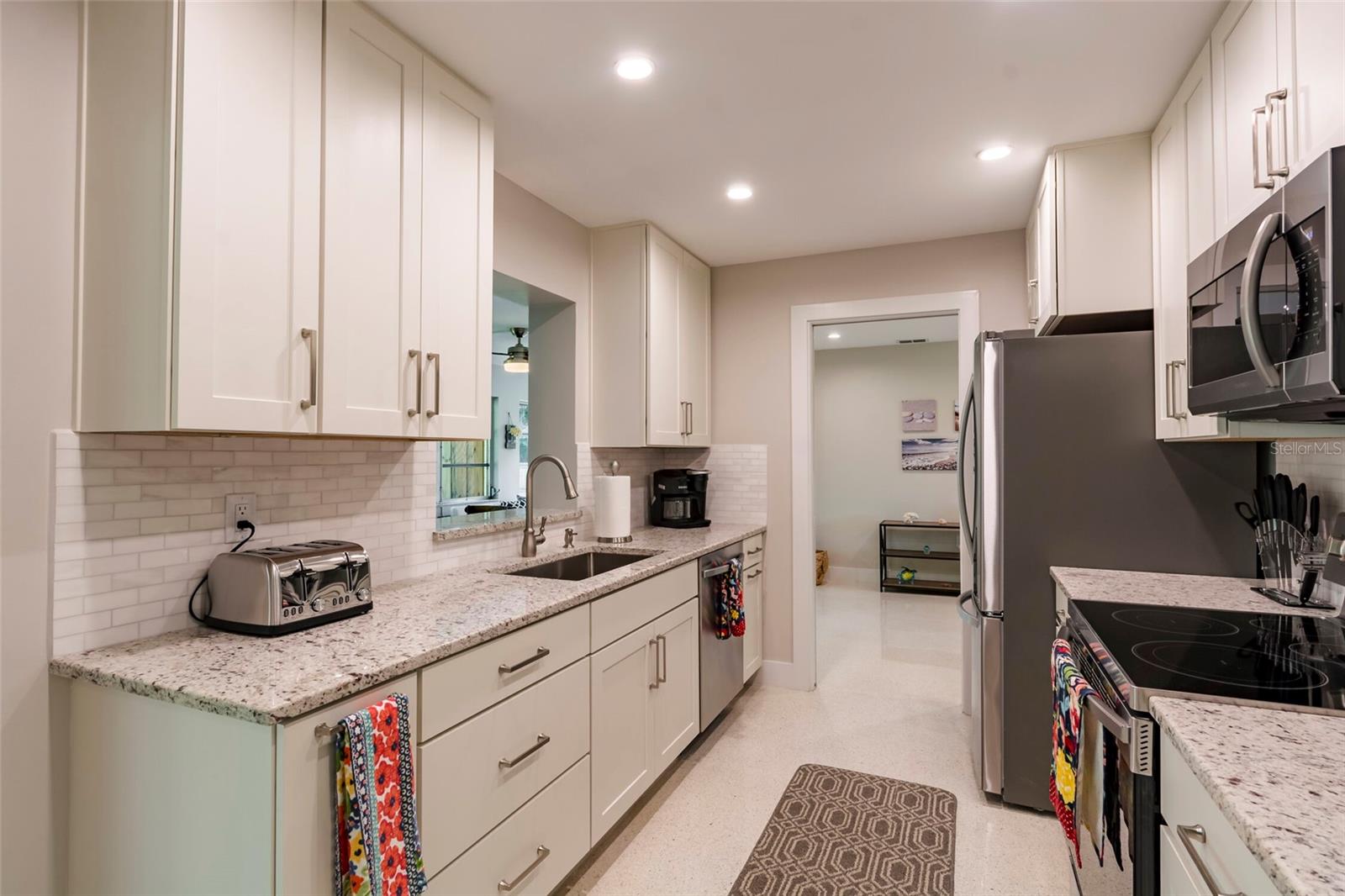 3005 CHASE CIR, SARASOTA, FL, 34231