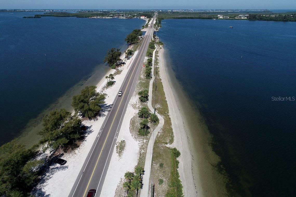 8202 17TH AVE W, BRADENTON, FL, 34209