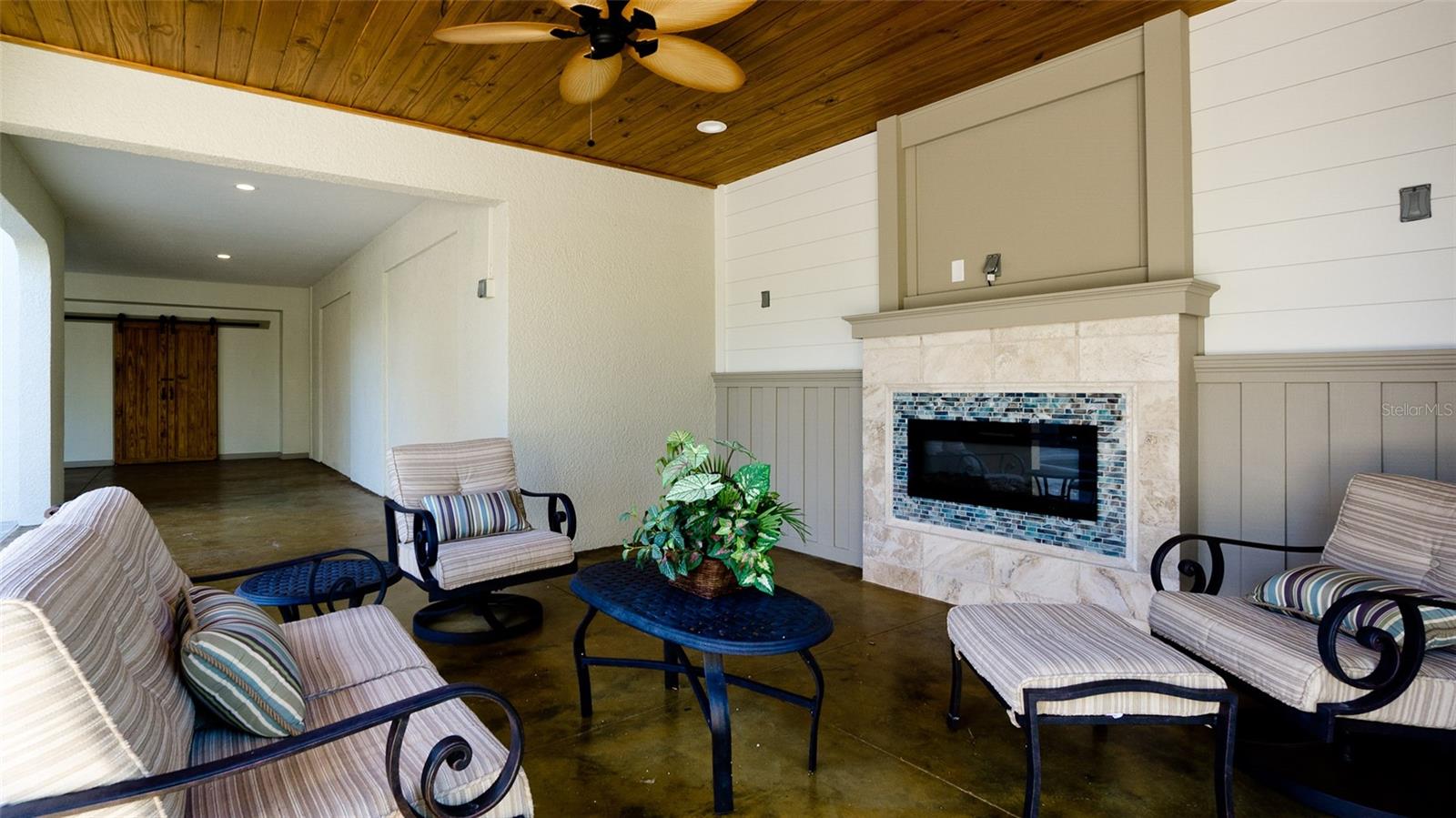 8202 17TH AVE W, BRADENTON, FL, 34209