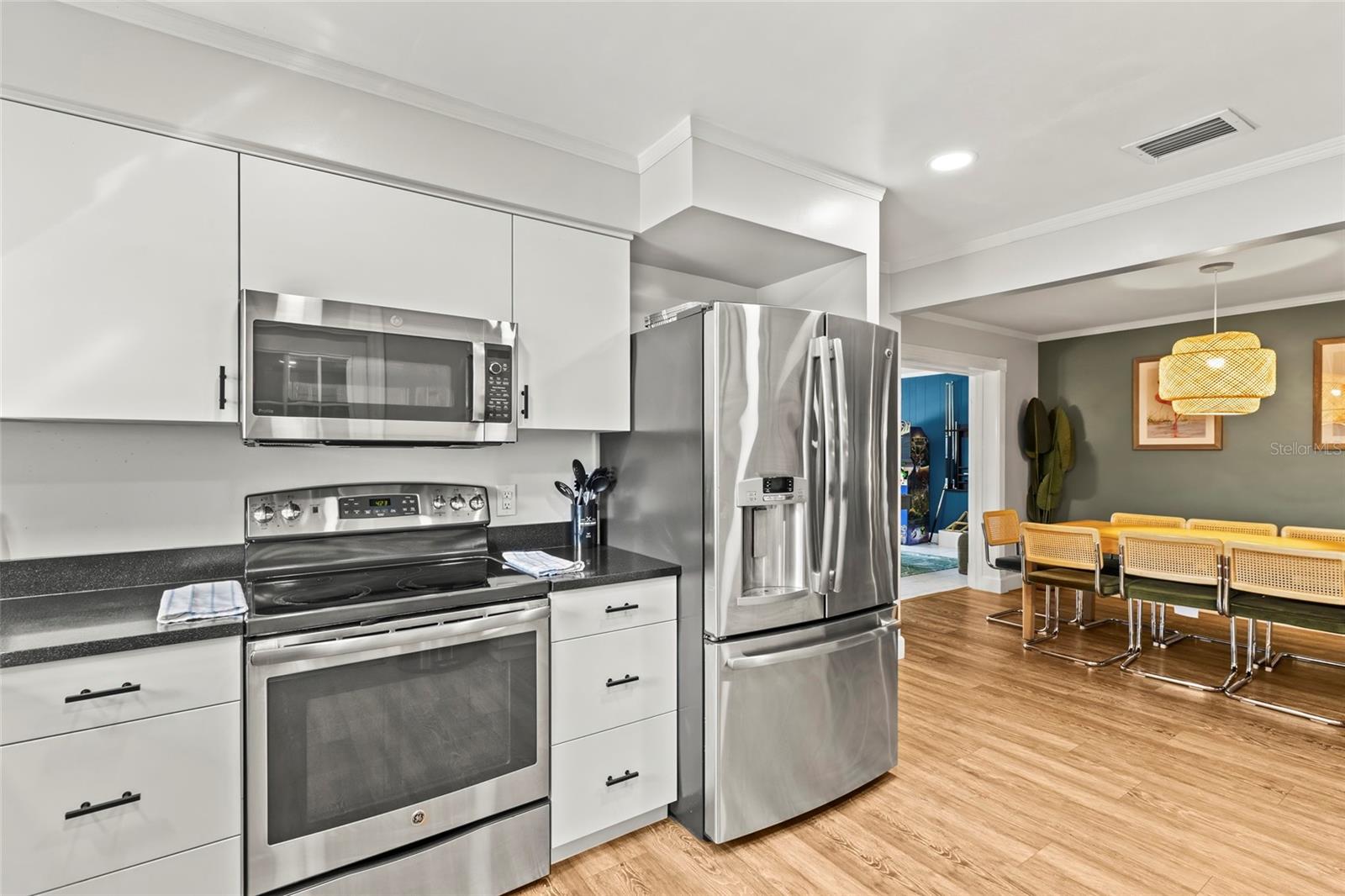 1596 IDLE DR, CLEARWATER, FL, 33756