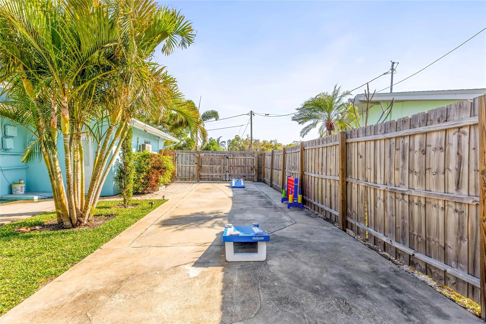 1596 IDLE DR, CLEARWATER, FL, 33756