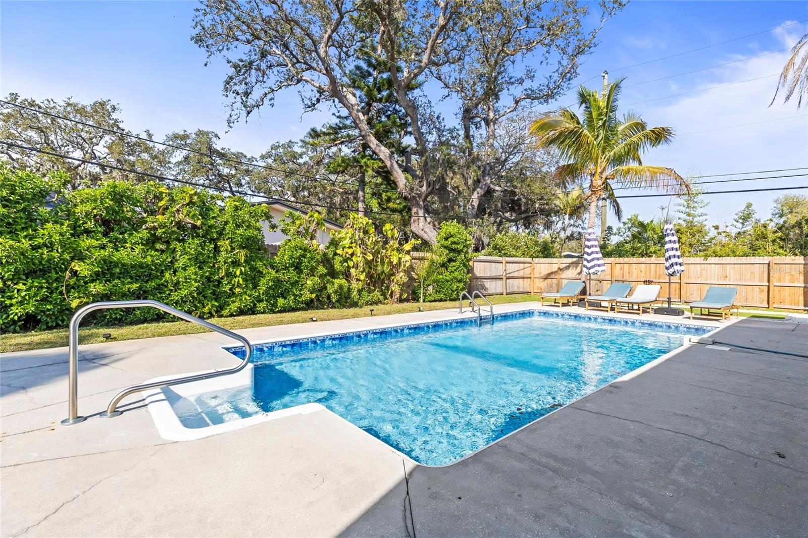 1596 IDLE DR, CLEARWATER, FL, 33756