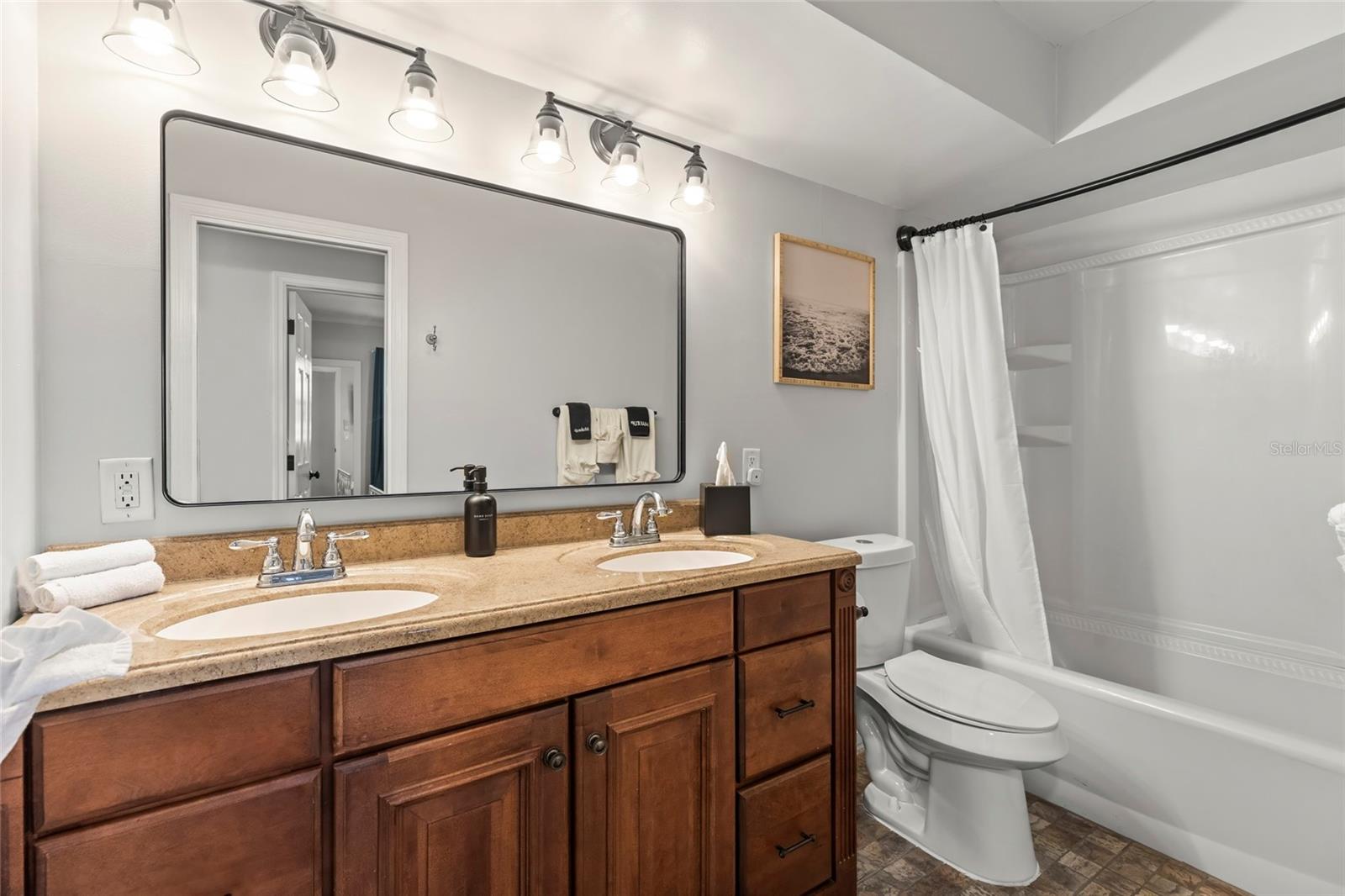 1596 IDLE DR, CLEARWATER, FL, 33756