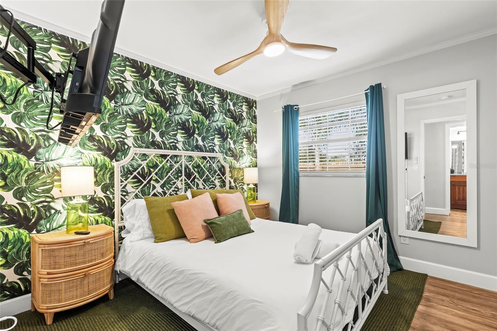 1596 IDLE DR, CLEARWATER, FL, 33756