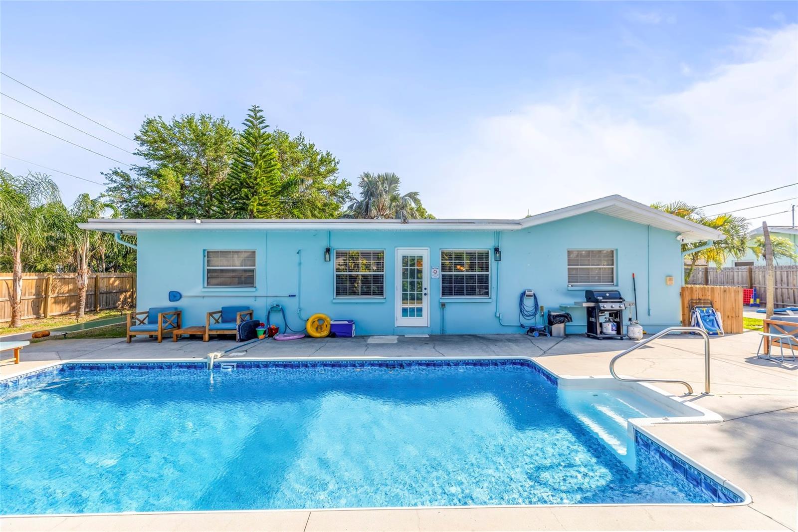 1596 IDLE DR, CLEARWATER, FL, 33756