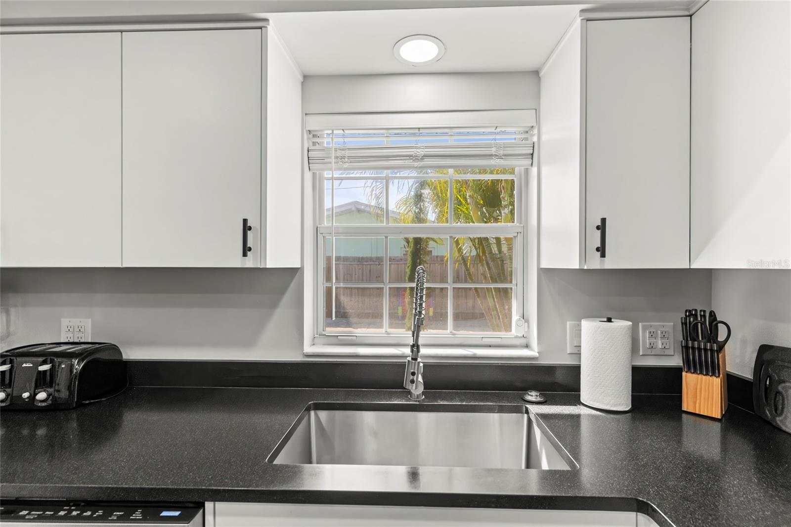 1596 IDLE DR, CLEARWATER, FL, 33756