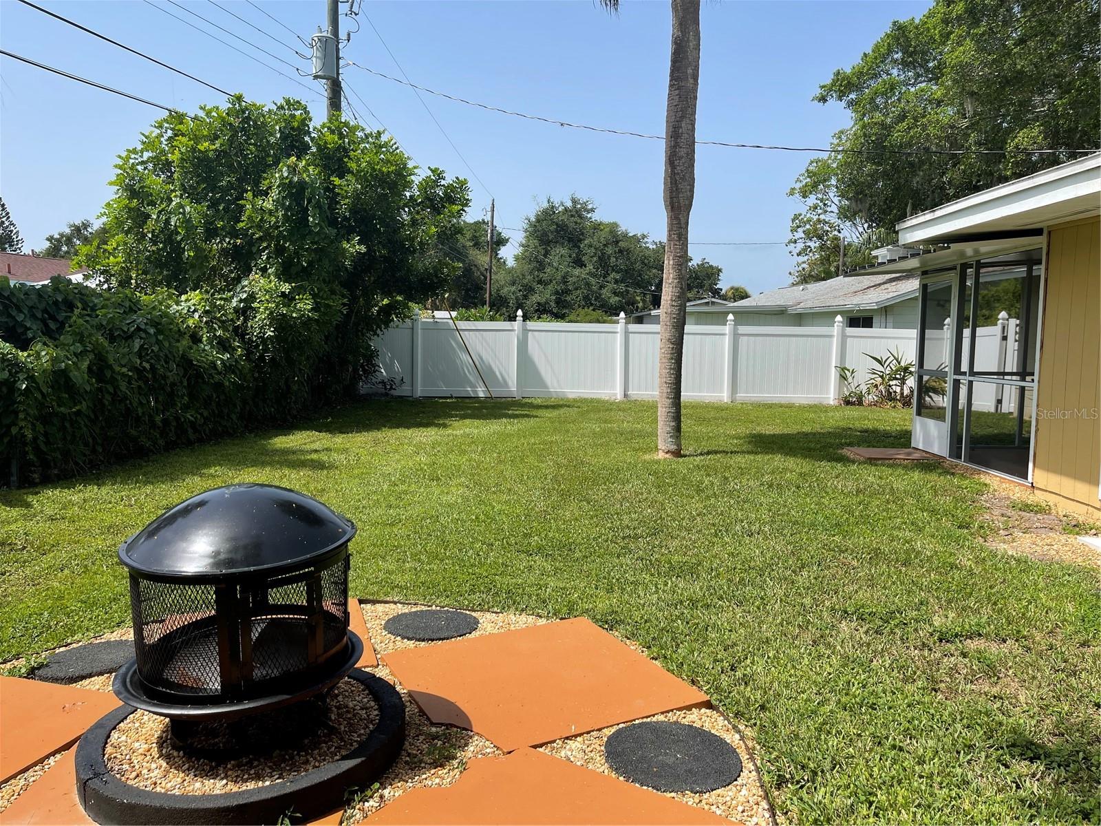 2526 CONSTITUTION BLVD, SARASOTA, FL, 34231