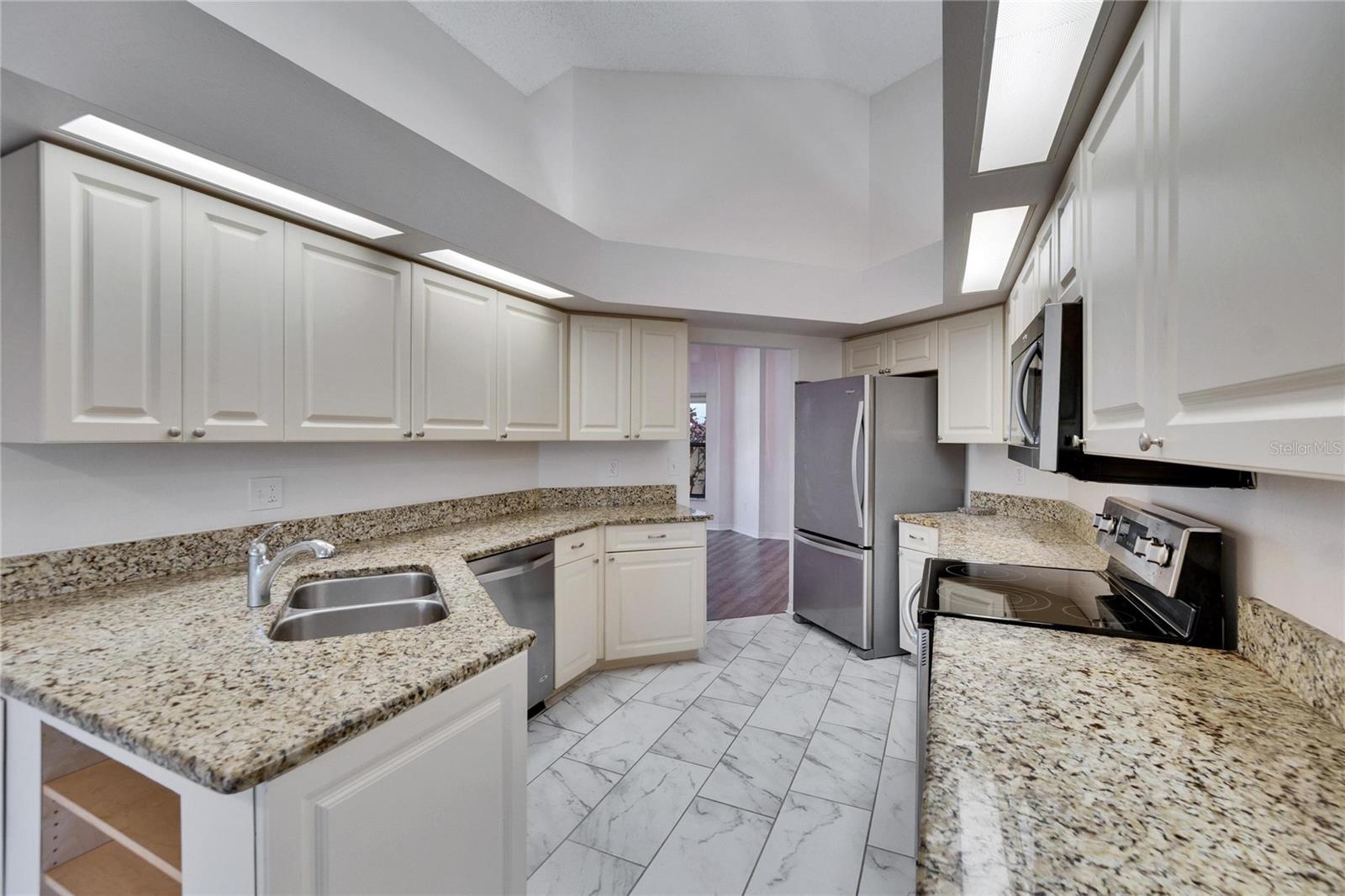 322 NORTHWAY DR, SUN CITY CENTER, FL, 33573