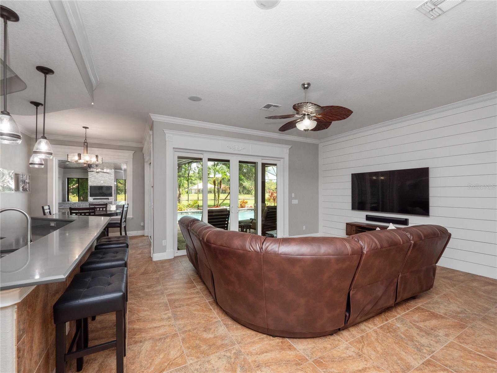 1077 SHADOWMOSS CIR, LAKE MARY, FL, 32746