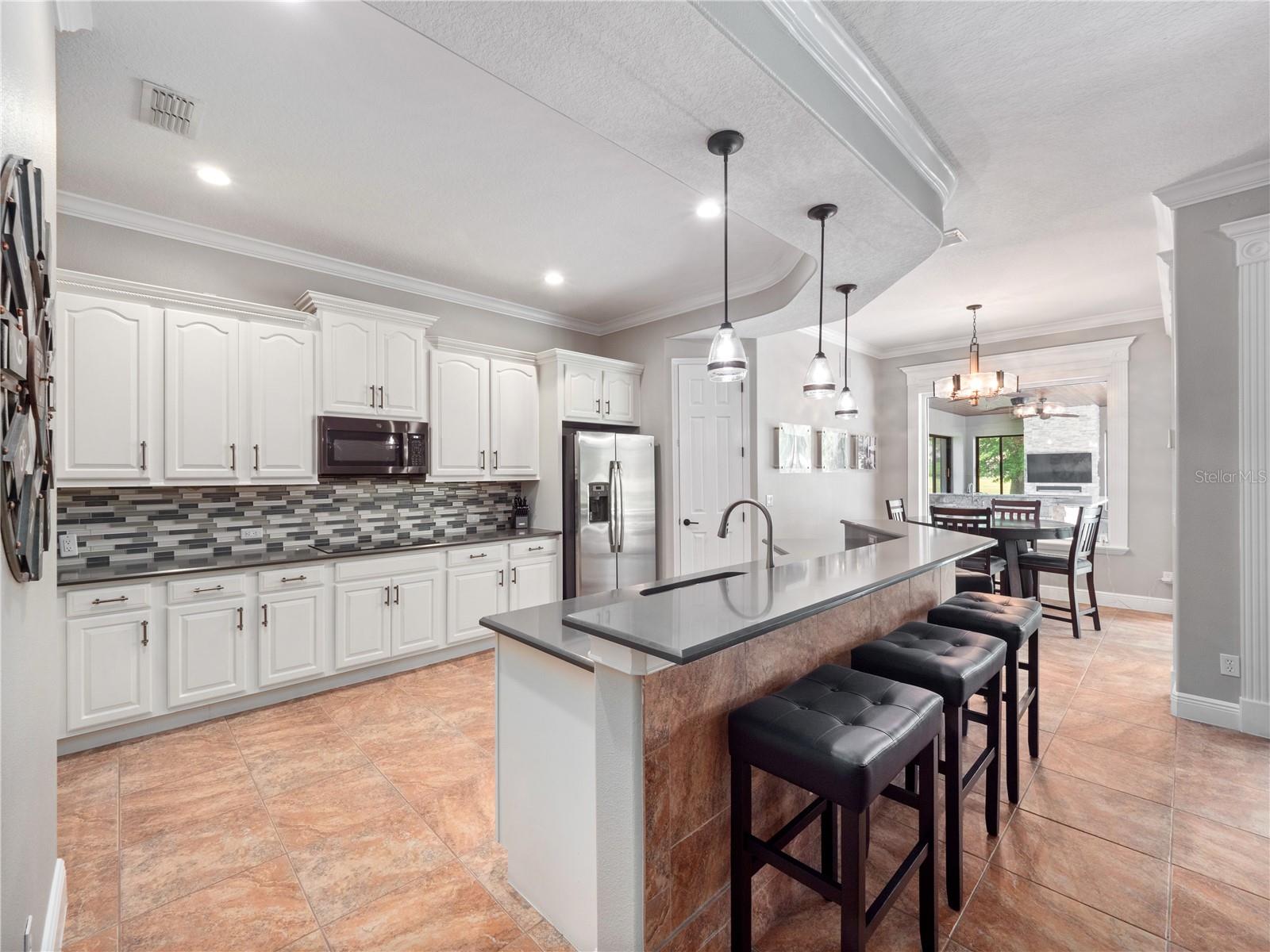 1077 SHADOWMOSS CIR, LAKE MARY, FL, 32746