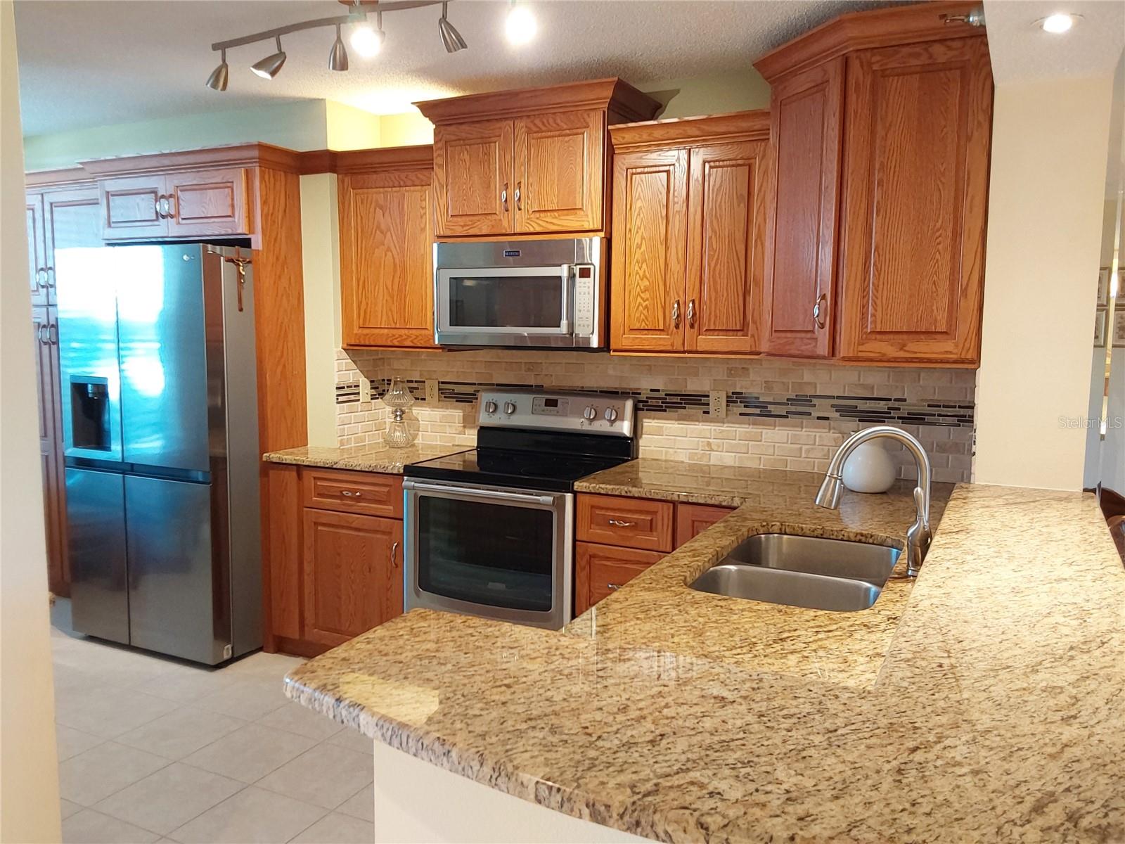 3780 PINEBROOK CIR #102, BRADENTON, FL, 34209