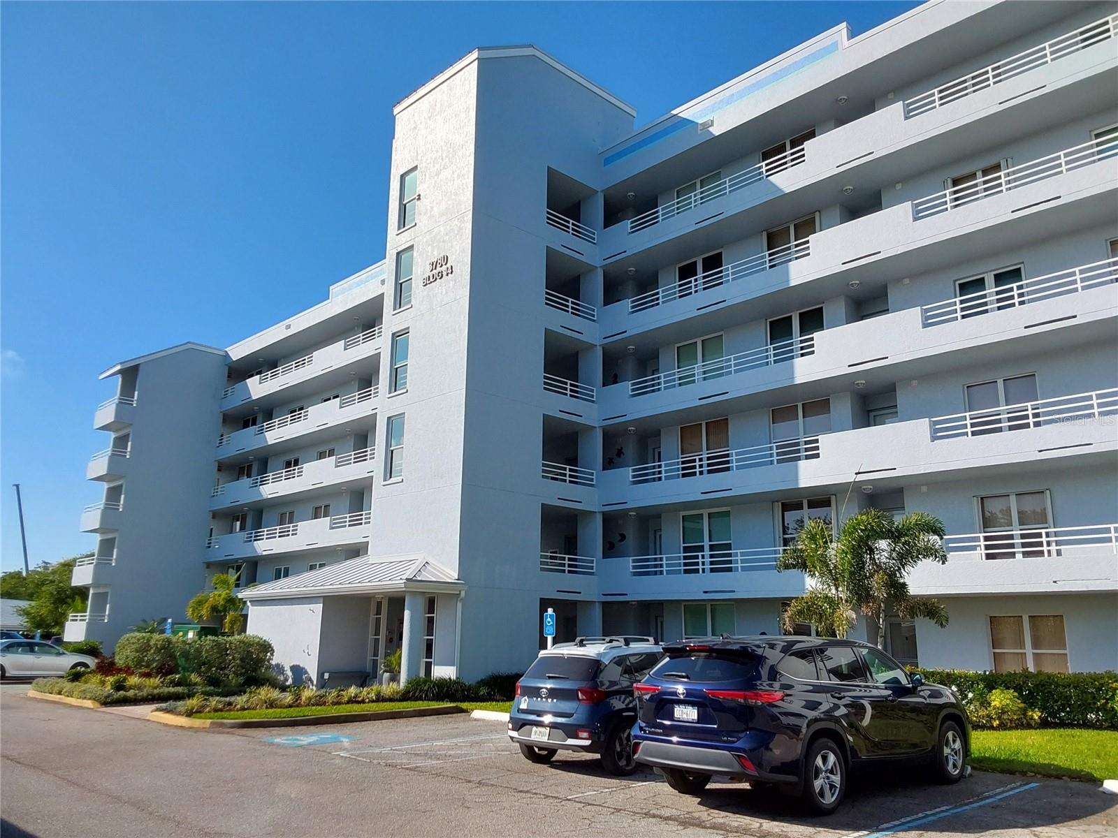 3780 PINEBROOK CIR #102, BRADENTON, FL, 34209