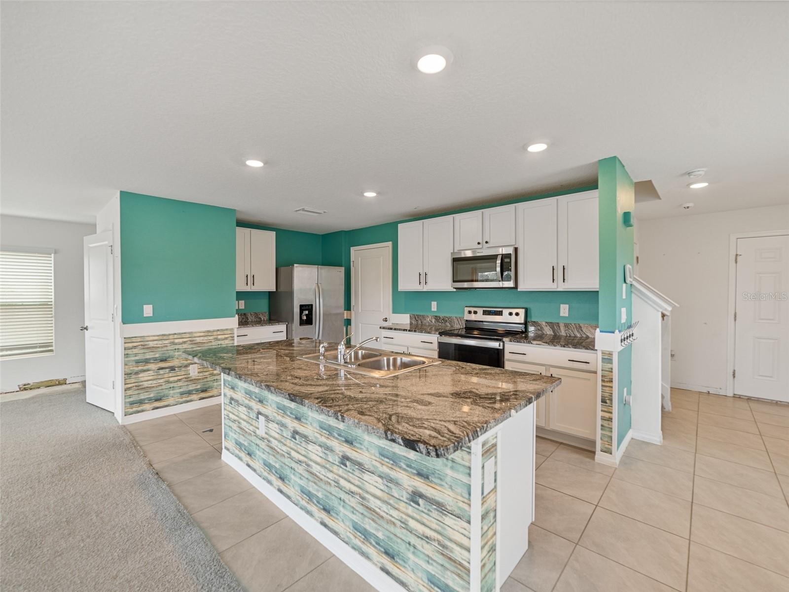 7403 SAIL CLOVER LN, ZEPHYRHILLS, FL, 33540