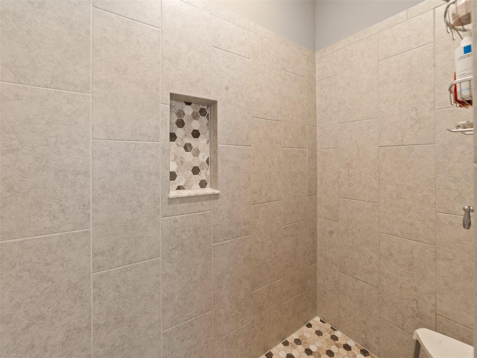 5807 JASPER GLEN DR, LITHIA, FL, 33547