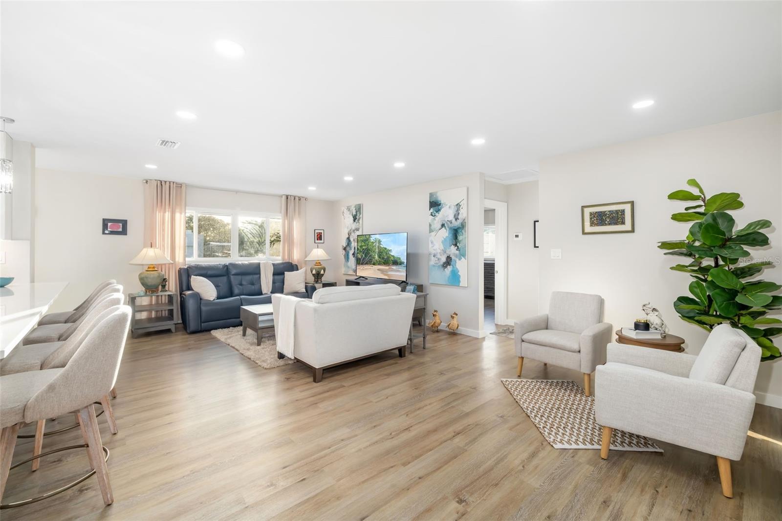 5247 CARMILFRA DR, SARASOTA, FL, 34231