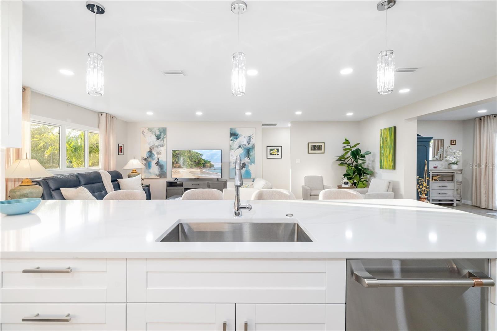 5247 CARMILFRA DR, SARASOTA, FL, 34231