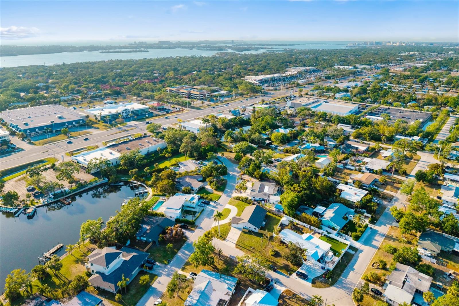 5247 CARMILFRA DR, SARASOTA, FL, 34231