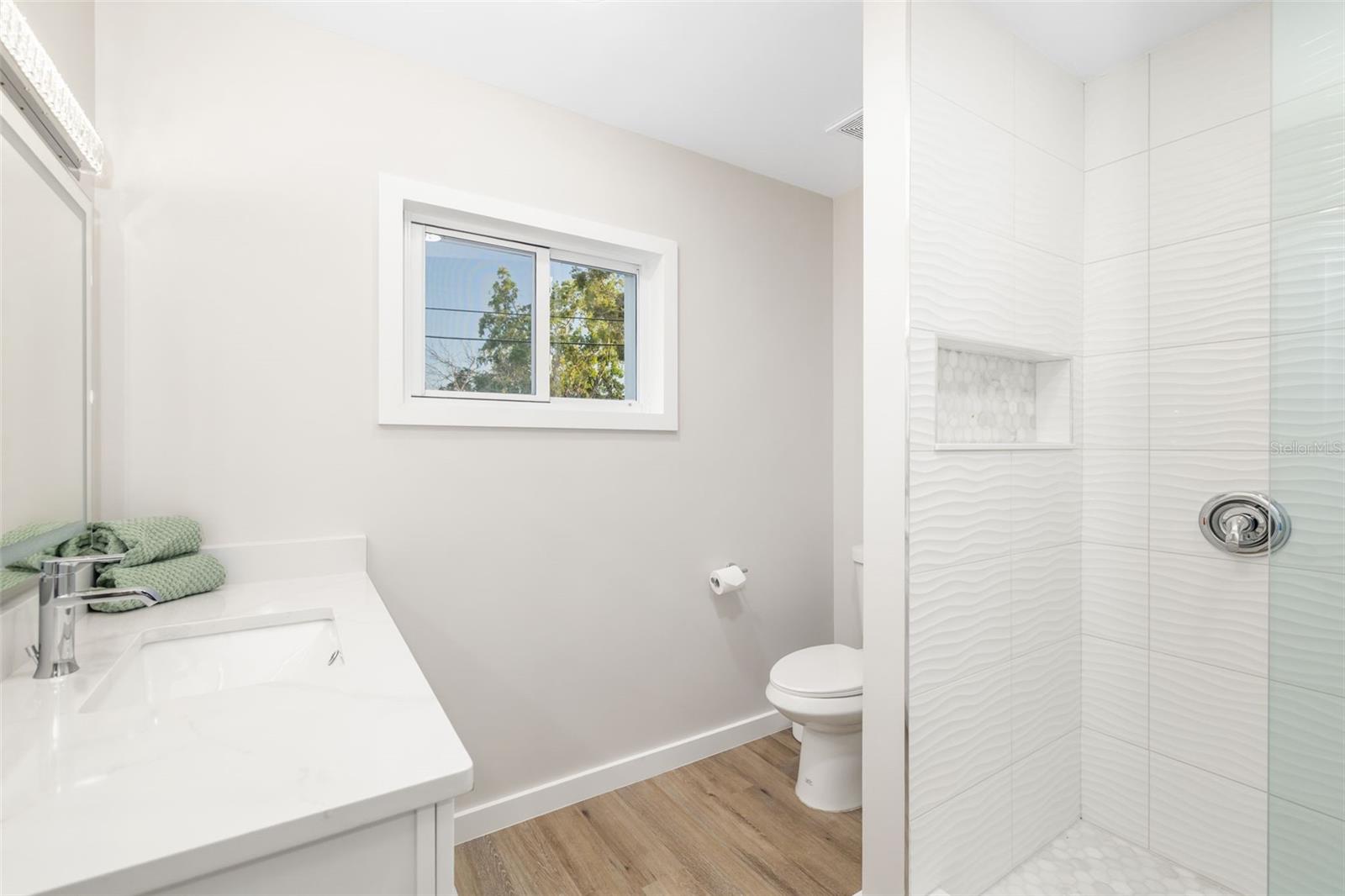 5247 CARMILFRA DR, SARASOTA, FL, 34231