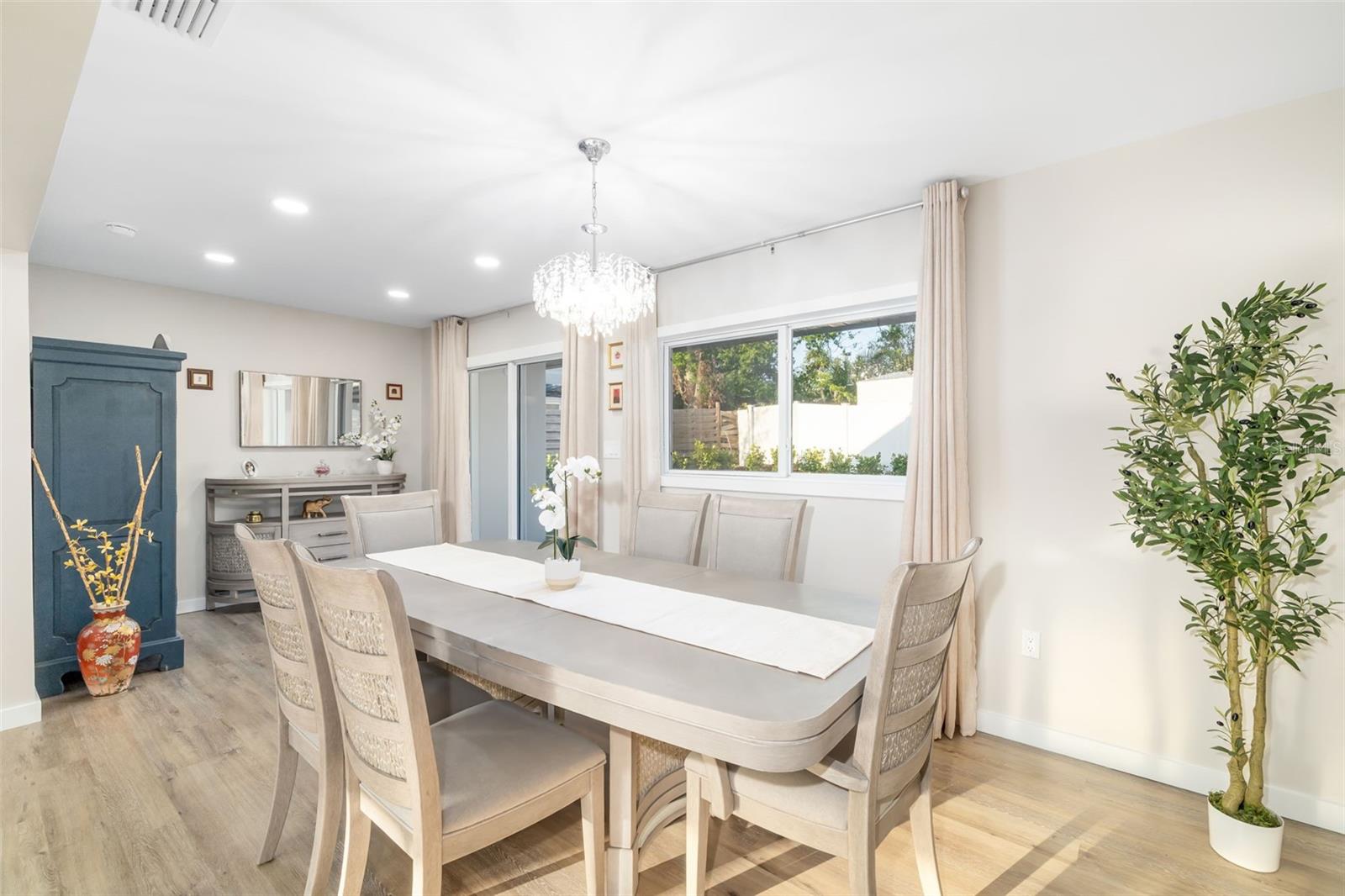 5247 CARMILFRA DR, SARASOTA, FL, 34231