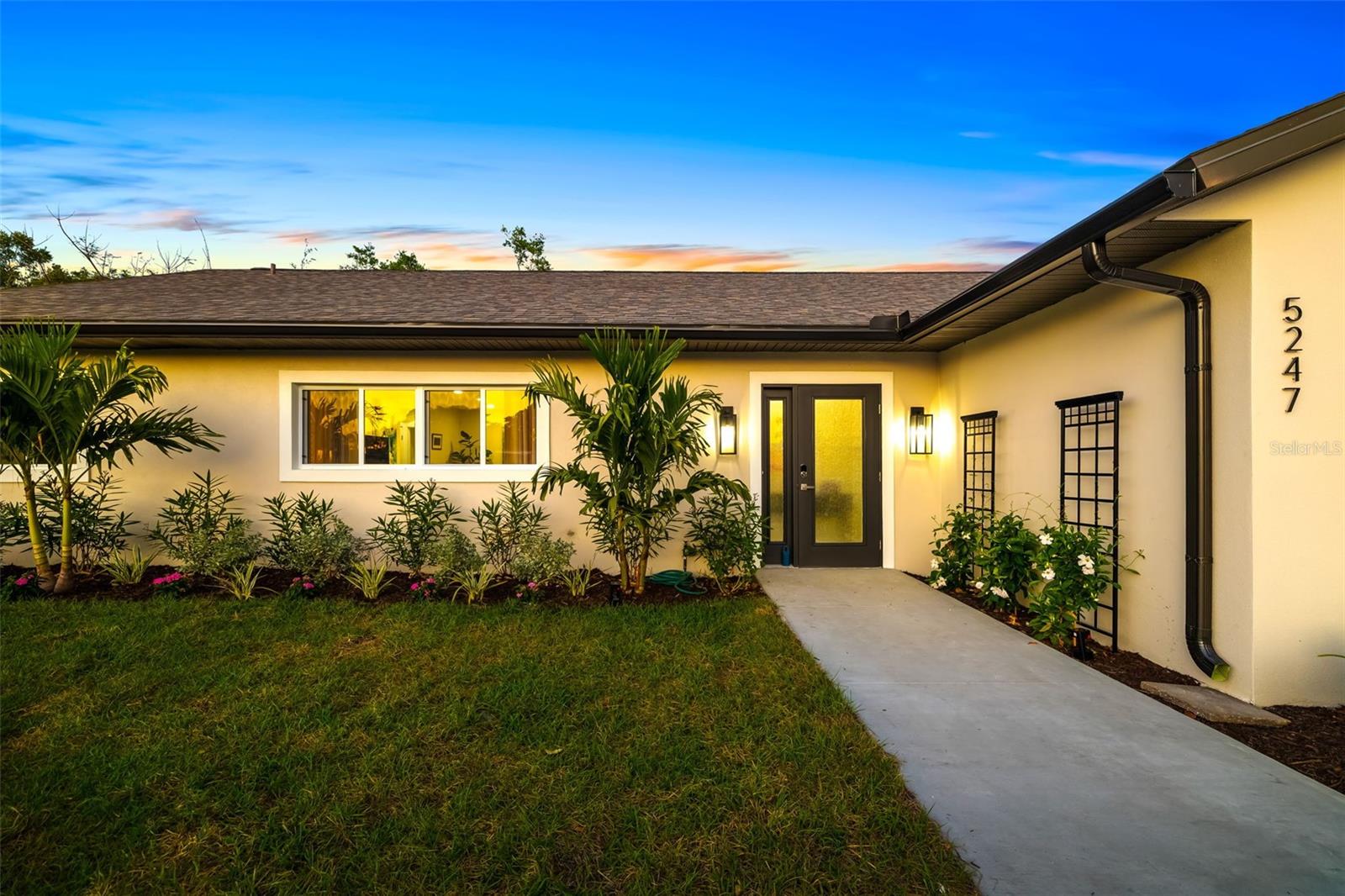 5247 CARMILFRA DR, SARASOTA, FL, 34231