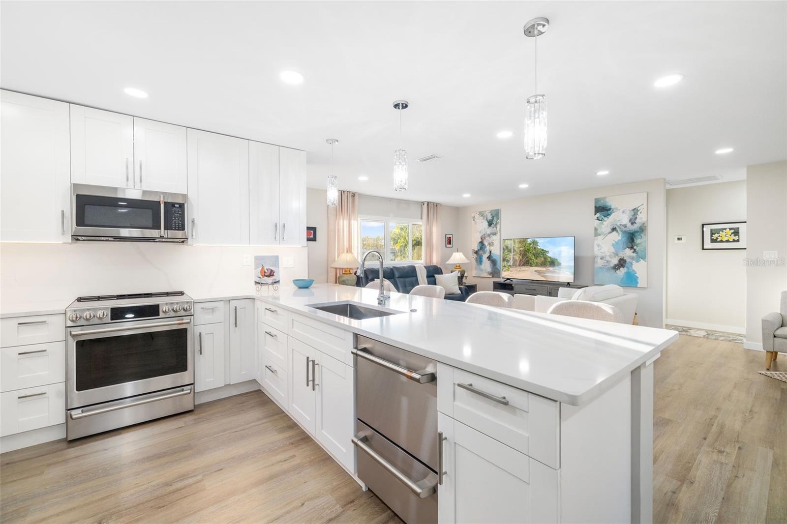 5247 CARMILFRA DR, SARASOTA, FL, 34231