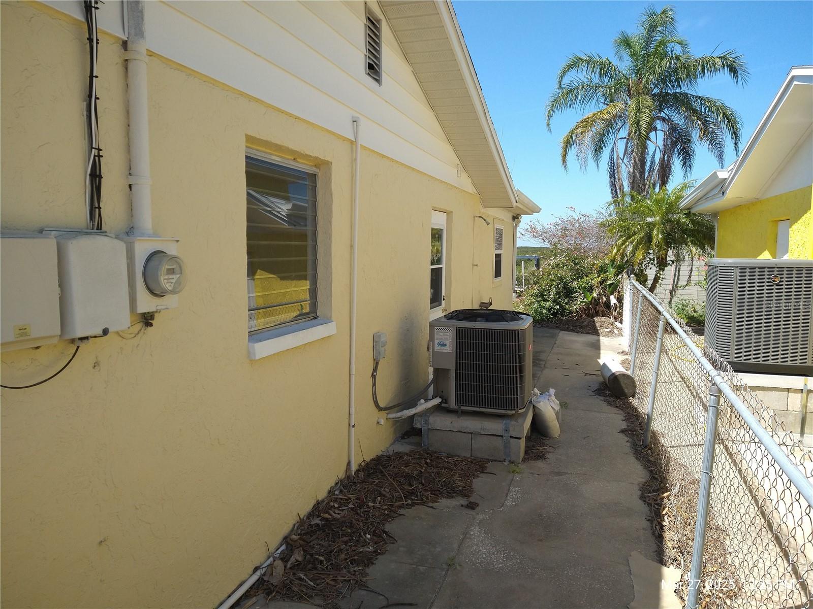 12801 5TH ISLE, HUDSON, FL, 34667