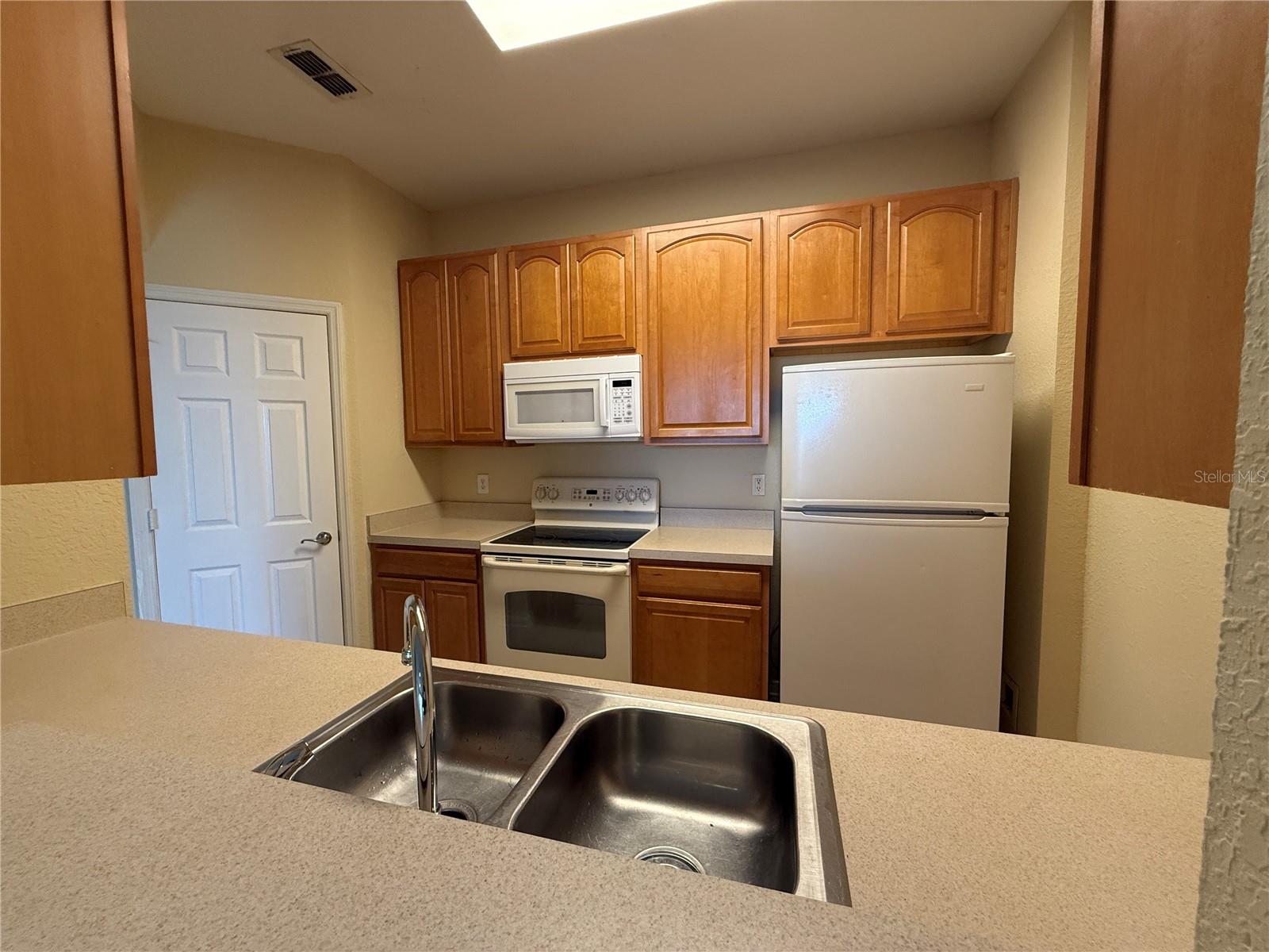 8775 SARTORI ST #303, ORLANDO, FL, 32829