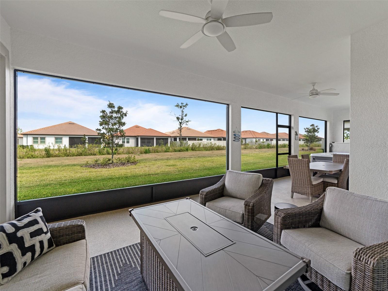 5313 WINDY GROVE DR, WIMAUMA, FL, 33598